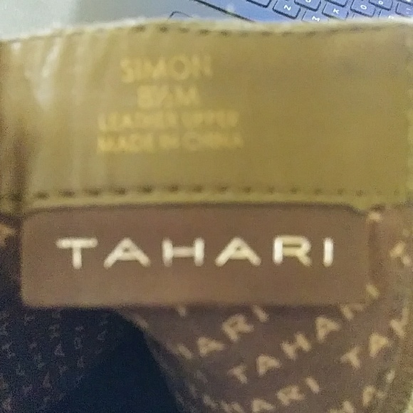 Sz 8.5M Olive Wedge Booties by Tahari - Picture 7 of 7